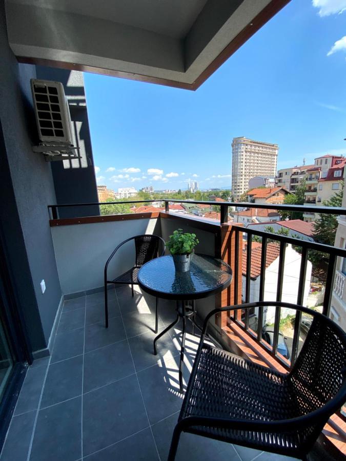 Skopje Brand New Apartment Exterior photo