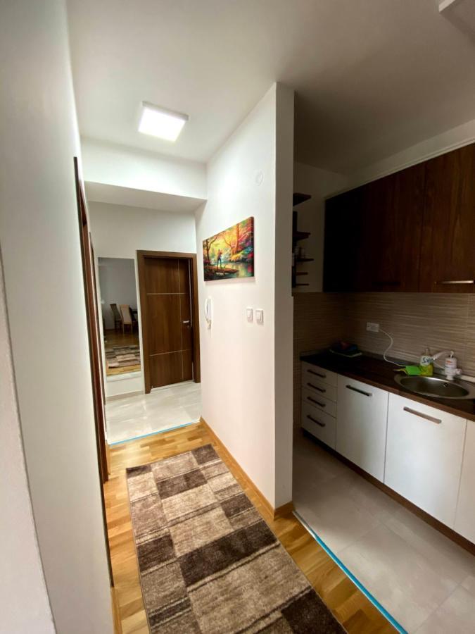 Skopje Brand New Apartment Exterior photo